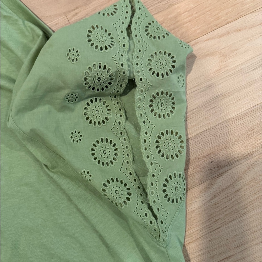 Old Navy Light Green Eyelet Flutter Sleeve Tee - Picture 7 of 11